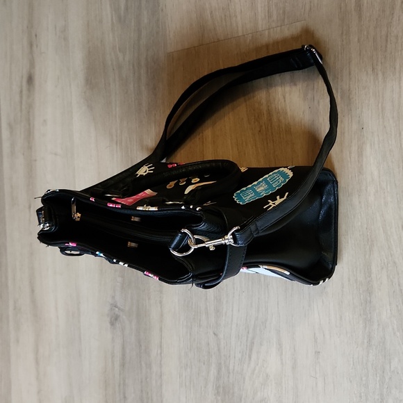 Claire's crossbody purse - Picture 2 of 5